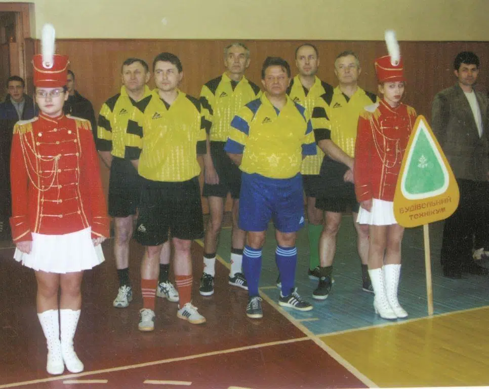 Ми працю любимо, що в творчість перейшла